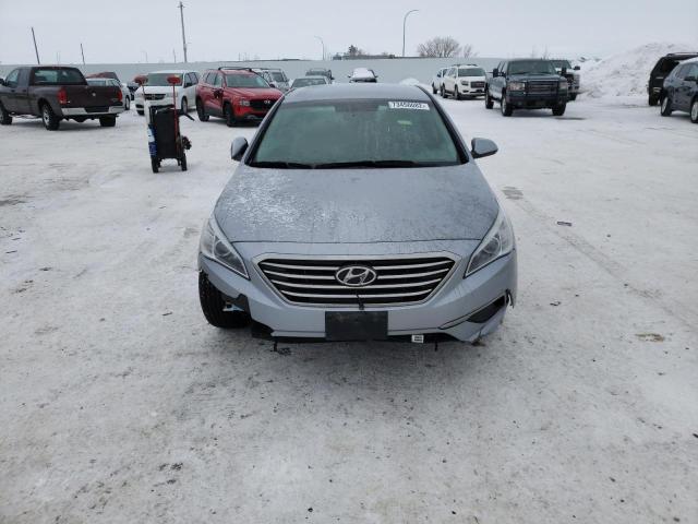 Photo 5 from auction – 2017 HYUNDAI SONATA SE with VIN 5NPE24AF7HH489912