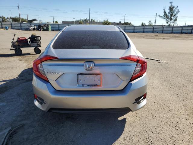 Photo 6 from auction – 2018 HONDA CIVIC LX with VIN 2HGFC2F56JH558496
