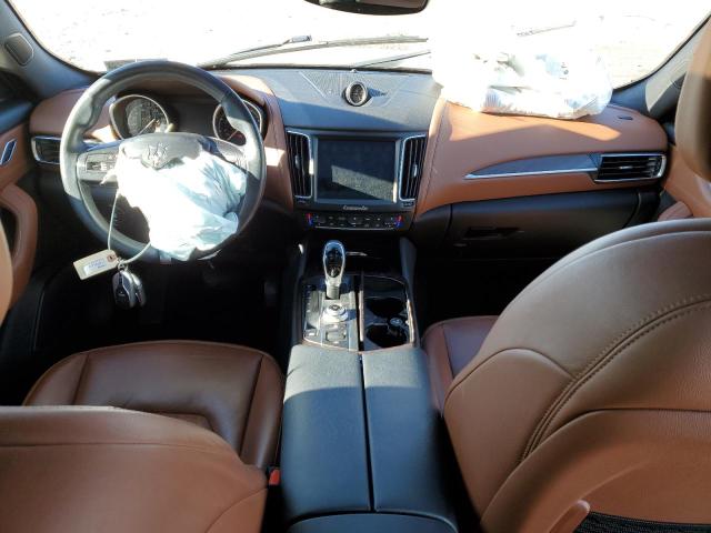 Photo 8 from auction – 2018 MASERATI LEVANTE with VIN ZN661XUA7JX302136