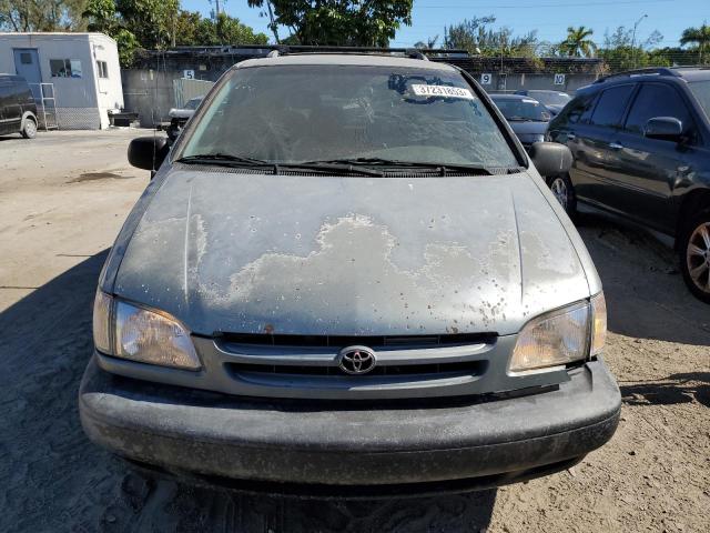 Photo 5 from auction – 2000 TOYOTA SIENNA CE with VIN 4T3ZF19C2YU291584