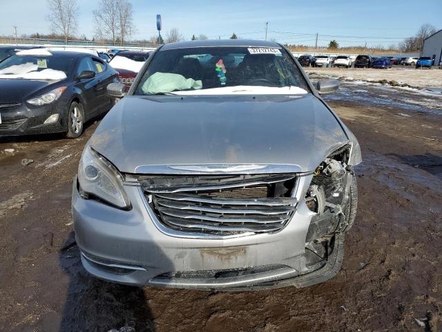 صورة رقم 5 من المزاد - 2014 CHRYSLER 200 LX مع VIN 1C3CCBAB5EN211483