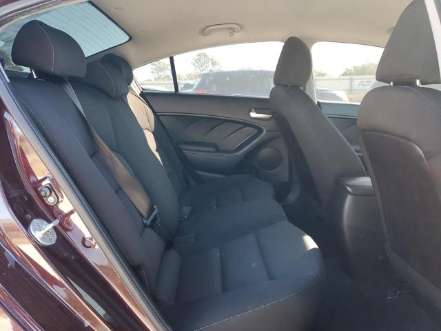 Photo 10 from auction – 2017 KIA FORTE LX with VIN 3KPFK4A78HE087317