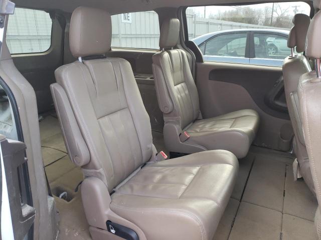 Photo 11 from auction – 2014 CHRYSLER TOWN & COU with VIN 2C4RC1BG3ER246472