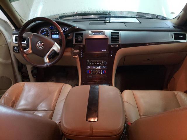 Photo 8 from auction – 2011 CADILLAC ESCALADE with VIN 1GYS4AEF5BR132793