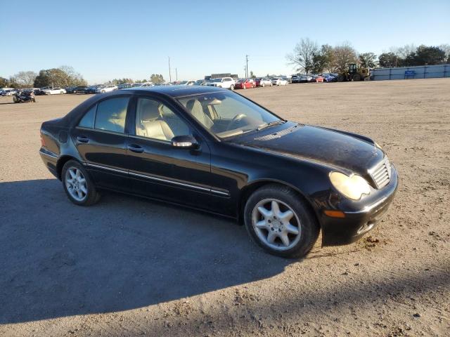 Photo 4 from auction – 2004 MERCEDES-BENZ C 240 with VIN WDBRF61JX4E018643