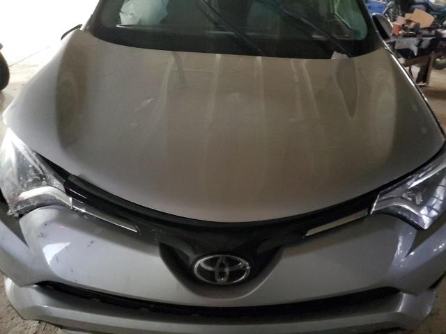 Photo 12 from auction – 2017 TOYOTA RAV4 XLE with VIN 2T3RFREV2HW677685
