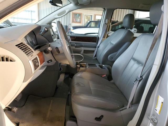 Photo 7 from auction – 2010 CHRYSLER TOWN & COU with VIN 2A4RR5DXXAR241793