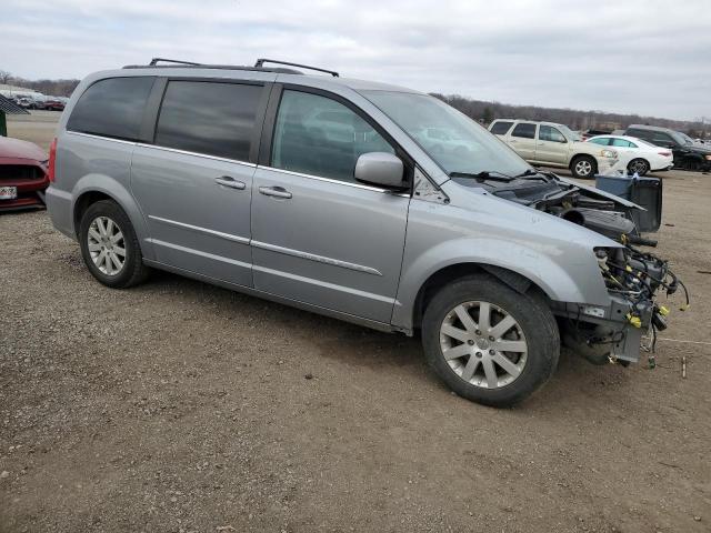 Photo 4 from auction – 2015 CHRYSLER TOWN & COU with VIN 2C4RC1BG8FR537681