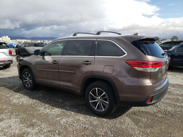 Photo 2 from auction – 2017 TOYOTA HIGHLANDER with VIN 5TDKZRFH6HS231106