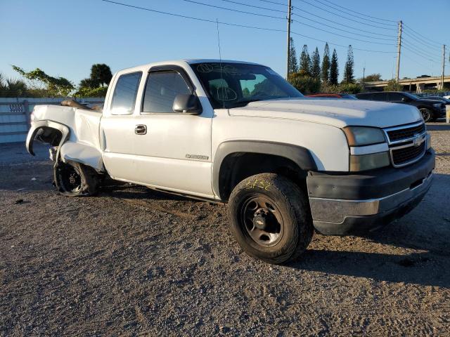 Photo 4 from auction – 2006 CHEVROLET SILVERADO with VIN 1GCHC29U16E124592