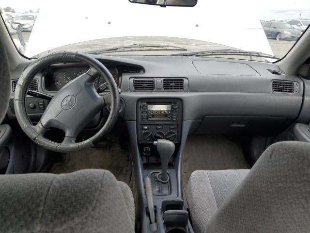 Photo 8 from auction – 2001 TOYOTA CAMRY CE with VIN JT2BF22K710302719