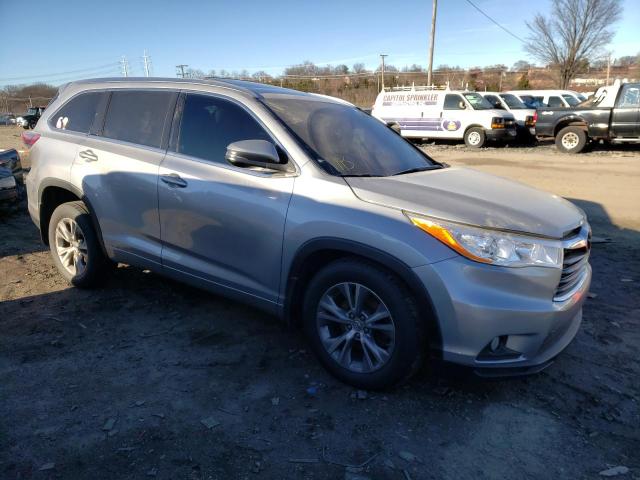 Photo 4 from auction – 2015 TOYOTA HIGHLANDER with VIN 5TDJKRFH9FS108218