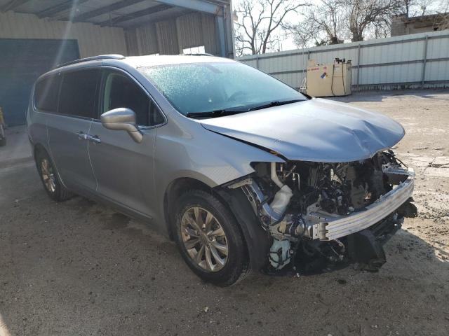 Фото 4 с аукциона – 2018 CHRYSLER PACIFICA T с VIN 2C4RC1BG6JR269271
