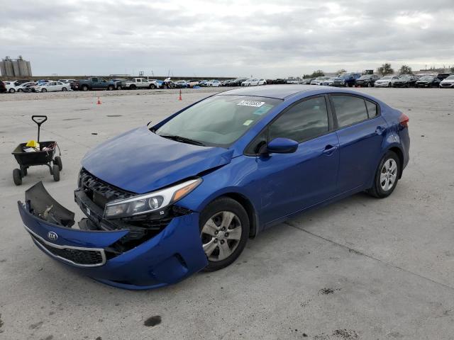 Zdjęcie 1 z aukcji – 2017 KIA FORTE LX z VIN 3KPFK4A75HE048409