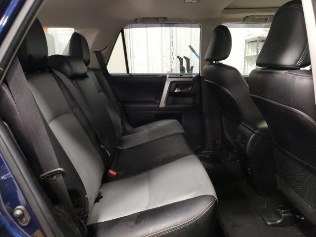 Photo 11 from auction – 2018 TOYOTA 4RUNNER SR with VIN JTEBU5JR4J5543231
