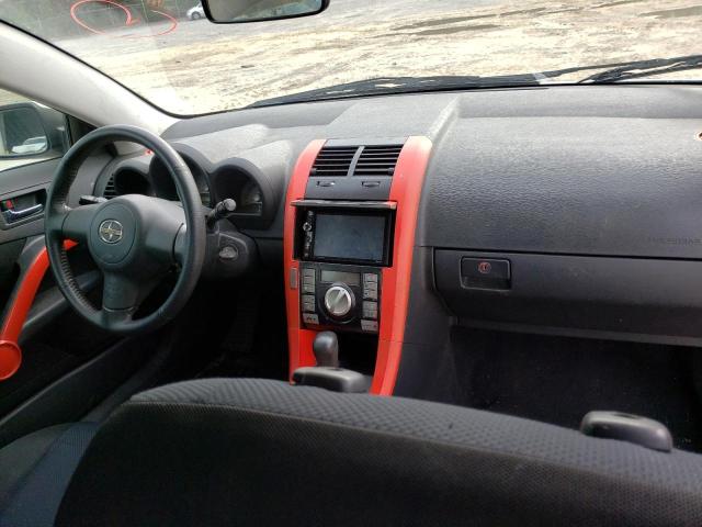 Photo 8 from auction – 2005 TOYOTA SCION TC with VIN JTKDE177650032026
