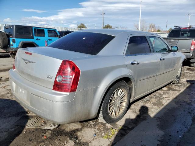 Photo 3 from auction – 2010 CHRYSLER 300 TOURIN with VIN 2C3CA4CD3AH199093