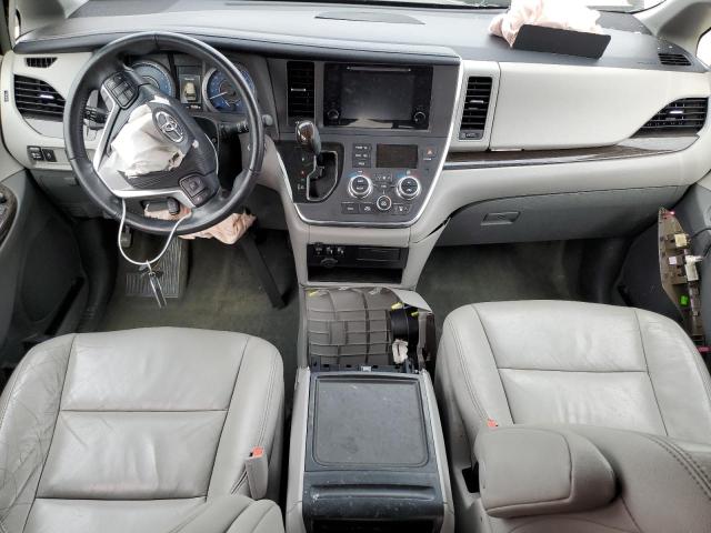 Photo 8 from auction – 2016 TOYOTA SIENNA XLE with VIN 5TDYK3DC4GS707418