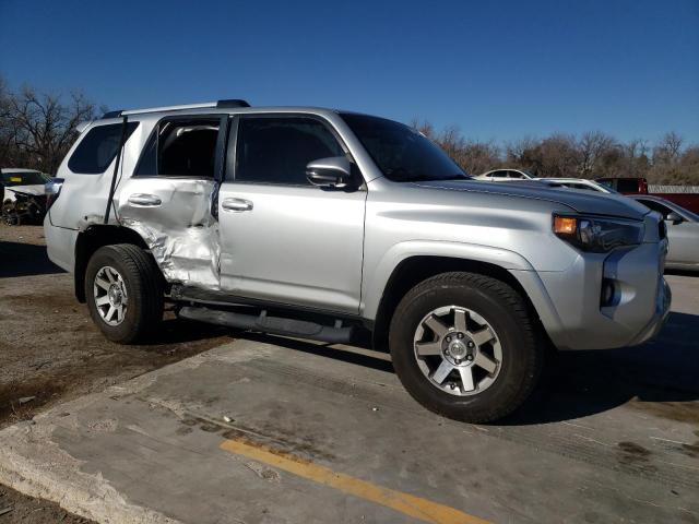 Photo 4 from auction – 2016 TOYOTA 4RUNNER SR with VIN JTEBU5JR6G5311447