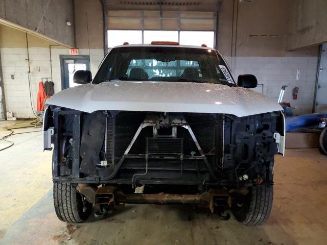 Foto 5 de la subasta – 2003 CHEVROLET SILVERADO con VIN 1GCHK29U73E319644