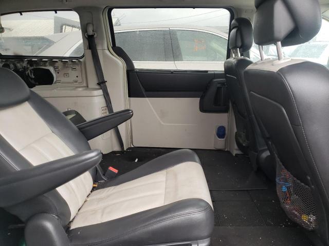 Photo 11 from auction – 2010 CHRYSLER TOWN & COU with VIN 2A4RR8D12AR480297