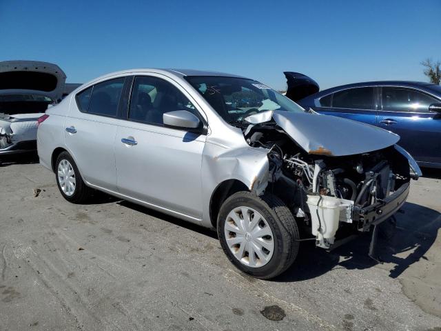 Photo 4 from auction – 2017 NISSAN VERSA S with VIN 3N1CN7AP0HK423994