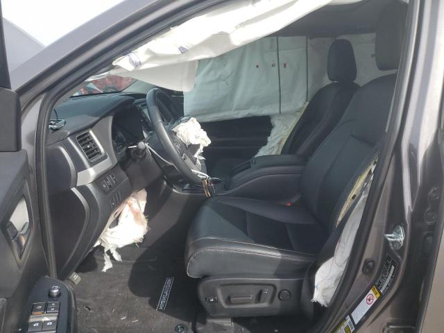 Photo 7 from auction – 2019 TOYOTA HIGHLANDER with VIN 5TDKZRFH8KS323888