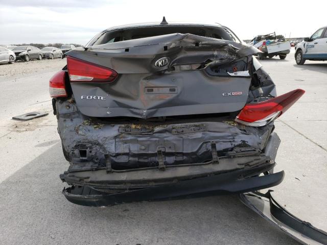 Photo 6 from auction – 2017 KIA FORTE LX with VIN 3KPFL4A76HE073378