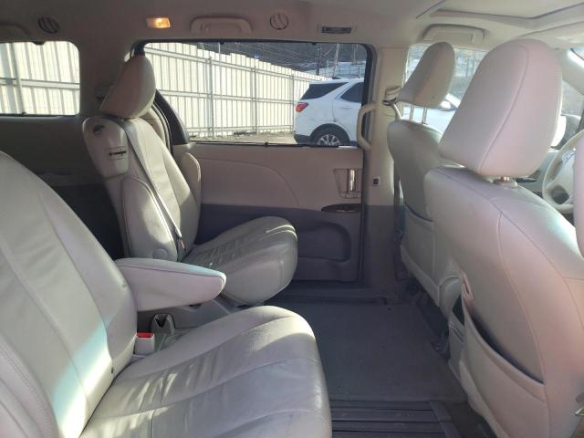 Photo 11 from auction – 2012 TOYOTA SIENNA XLE with VIN 5TDYK3DC8CS268086