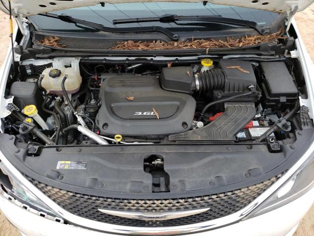Photo 12 from auction – 2017 CHRYSLER PACIFICA T with VIN 2C4RC1BG7HR710660