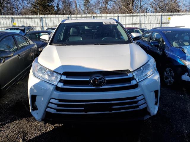 Photo 5 from auction – 2017 TOYOTA HIGHLANDER with VIN 5TDJZRFH4HS476952