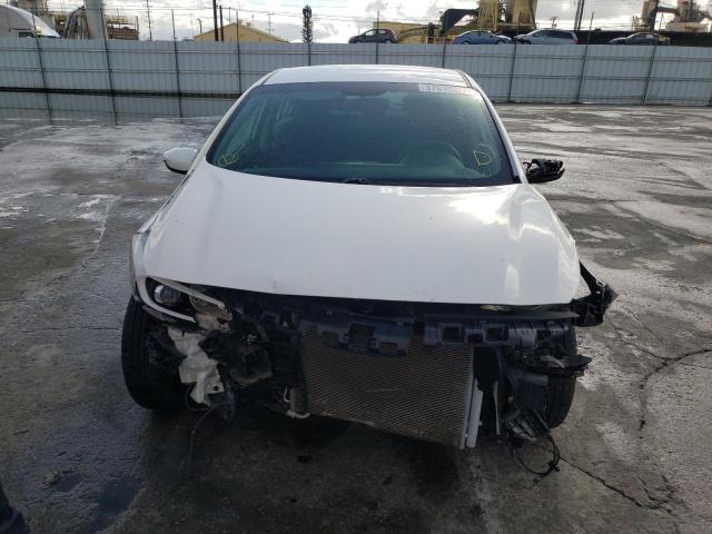 Photo 5 from auction – 2017 KIA FORTE LX with VIN 3KPFK4A77HE136331