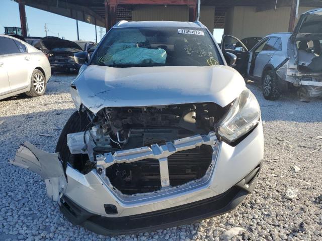 Photo 5 from auction – 2019 NISSAN KICKS S with VIN 3N1CP5CU3KL509450
