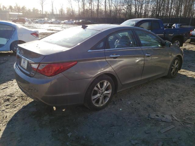 Photo 3 from auction – 2012 HYUNDAI SONATA SE with VIN 5NPEC4AC9CH437614