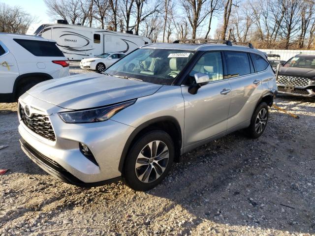 TOYOTA HIGHLANDER 2022 with VIN 5TDGZRBH0NS583749 - Photo from auction
