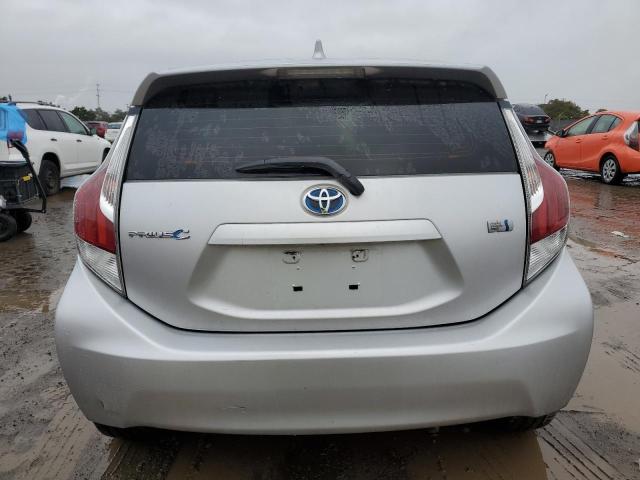 Photo 6 from auction – 2015 TOYOTA PRIUS C with VIN JTDKDTB32F1583650