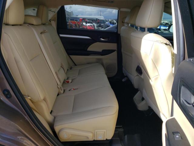Photo 11 from auction – 2017 TOYOTA HIGHLANDER with VIN 5TDKZRFH6HS231106