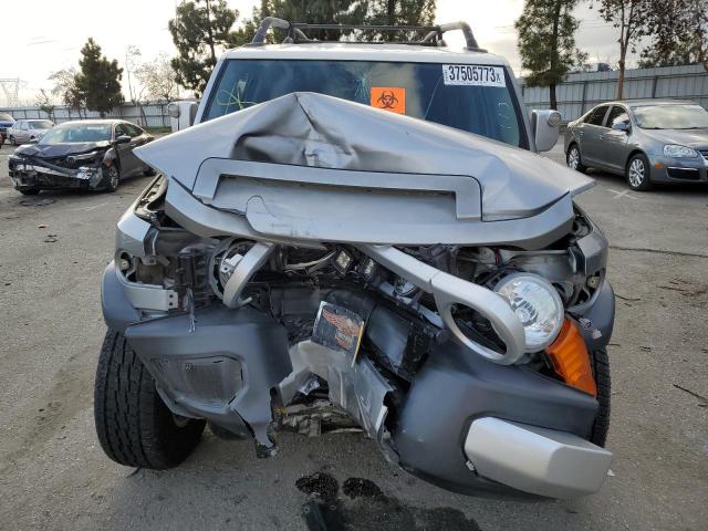Photo 5 from auction – 2012 TOYOTA FJ CRUISER with VIN JTEBU4BF1CK118987