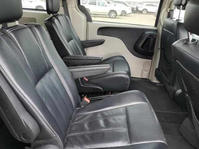 Photo 11 from auction – 2015 CHRYSLER TOWN & COU with VIN 2C4RC1BG8FR537681