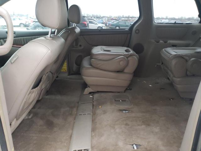 Photo 11 from auction – 2005 TOYOTA SIENNA XLE with VIN 5TDBA22C75S047734