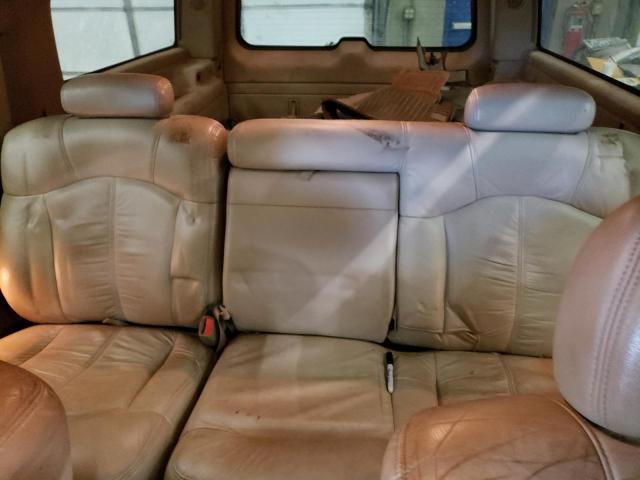 Photo 10 from auction – 2002 CHEVROLET SUBURBAN K with VIN 1GNFK16Z62J226855