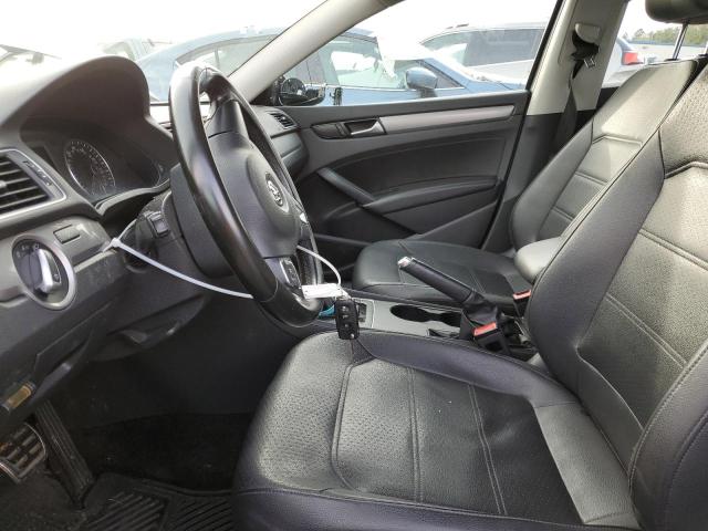 Photo 7 from auction – 2015 VOLKSWAGEN PASSAT S with VIN 1VWAT7A35FC029740