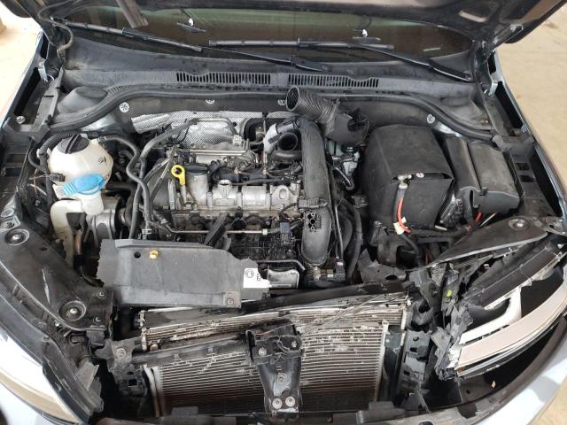Photo 11 from auction – 2017 VOLKSWAGEN JETTA S with VIN 3VW2B7AJ9HM229074