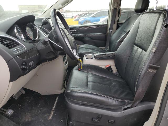 Photo 7 from auction – 2015 CHRYSLER TOWN & COU with VIN 2C4RC1BG8FR537681