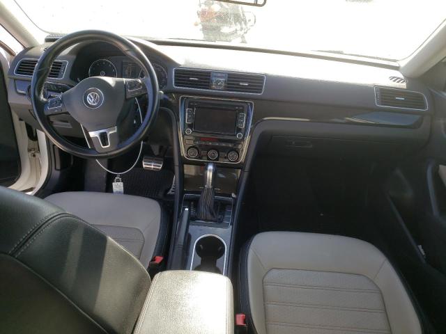 Photo 8 from auction – 2015 VOLKSWAGEN PASSAT SE with VIN 1VWBT7A32FC087549
