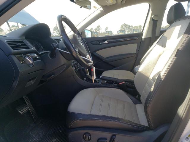 Photo 7 from auction – 2015 VOLKSWAGEN PASSAT SE with VIN 1VWBT7A32FC087549