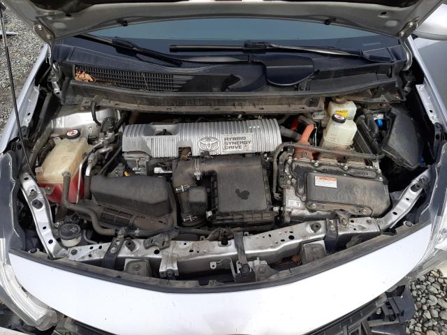 Photo 11 from auction – 2017 TOYOTA PRIUS V with VIN JTDZN3EU8HJ062273
