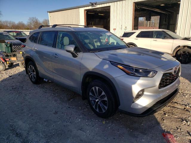 Photo 4 from auction – 2022 TOYOTA HIGHLANDER with VIN 5TDGZRBH0NS583749
