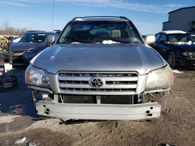Photo 5 from auction – 2004 TOYOTA HIGHLANDER with VIN JTEGD21A240077766