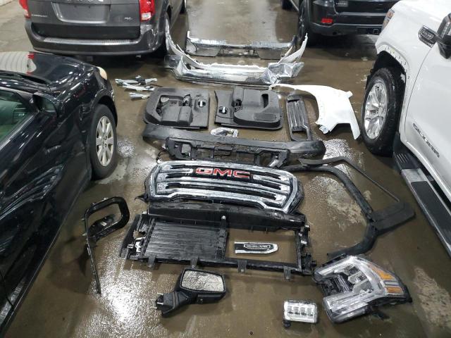 Photo 12 from auction – 2022 GMC SIERRA LIM with VIN 3GTU9DED0NG158495